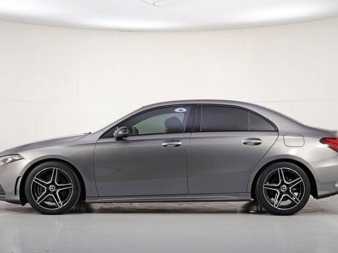 Used 2019 Mercedes-Benz A 220 w/ AMG Line image 8