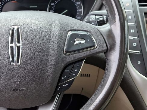 Certified 2019 Lincoln MKC Reserve FWD image 23