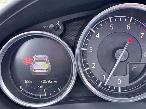 Used 2018 MAZDA MX-5 Miata RF Grand Touring image 32
