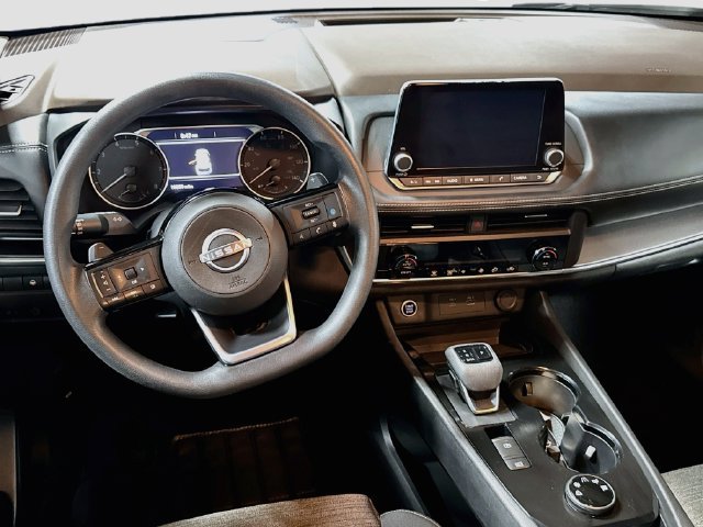 Used 2023 Nissan Rogue SV AWD/4WD image 19