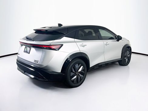 Used 2023 Nissan Ariya AWD image 9