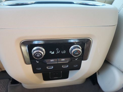 Certified 2024 GMC Yukon Denali w/ Denali Reserve Package AWD/4WD image 12