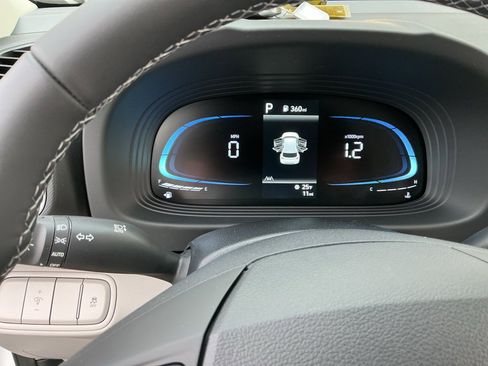 New 2026 Hyundai Venue SEL FWD image 10