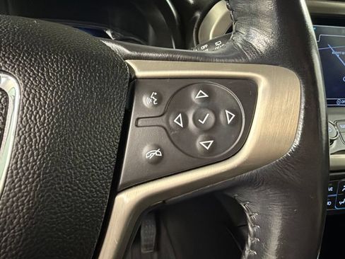 Used 2018 GMC Acadia Denali w/ Technology Package AWD/4WD image 19