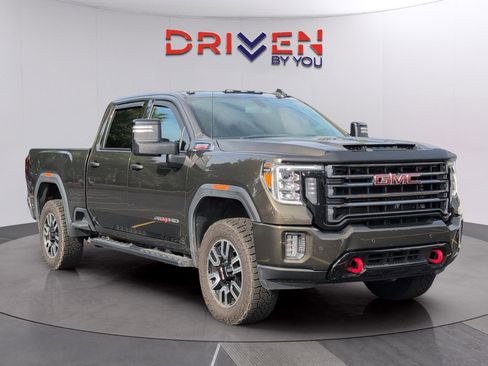 Used 2023 GMC Sierra 2500 AT4 w/ AT4 Preferred Package AWD/4WD image 7