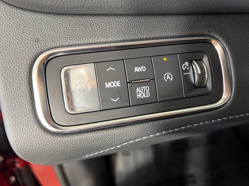 Certified 2025 Buick Enclave Preferred w/ Power Package AWD/4WD image 41