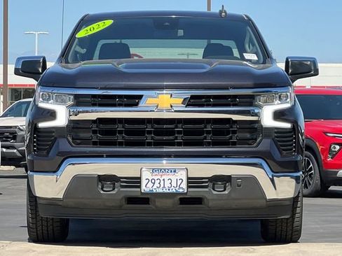 Used 2022 Chevrolet Silverado 1500 LT AWD/4WD image 9