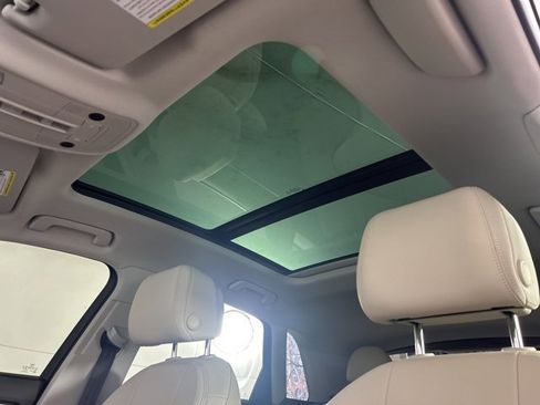 Used 2021 Audi Q3 2.0T Premium Plus w/ Premium Plus Package image 31