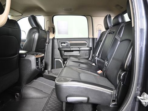 Used 2020 RAM 2500 Laramie image 18