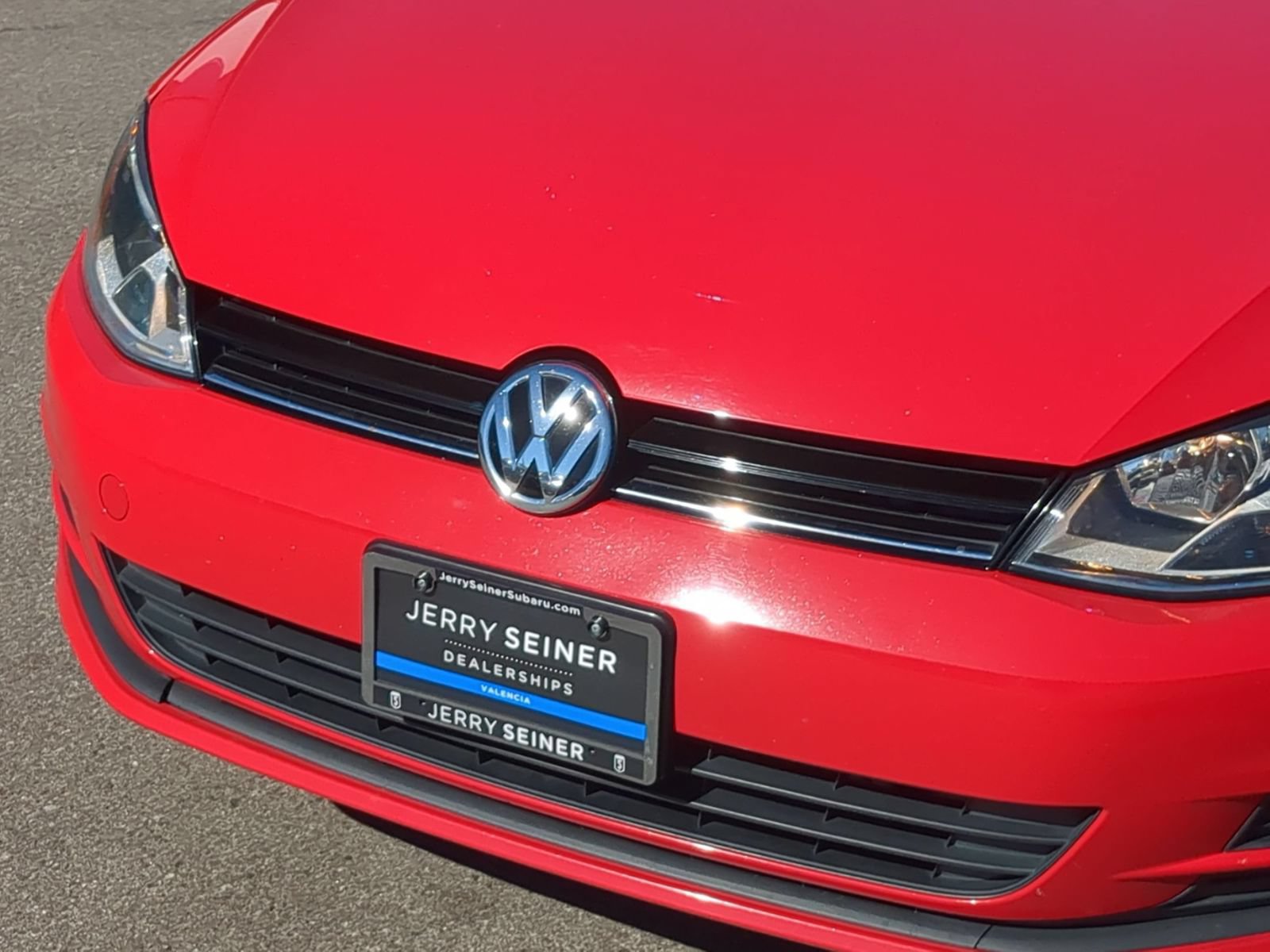 Used 2017 Volkswagen Golf S FWD image 9