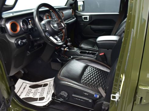 Used 2022 Jeep Gladiator Mojave w/ Trailer Tow Package AWD/4WD image 11