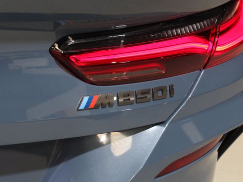 Used 2022 BMW M850i xDrive Coupe AWD/4WD image 17