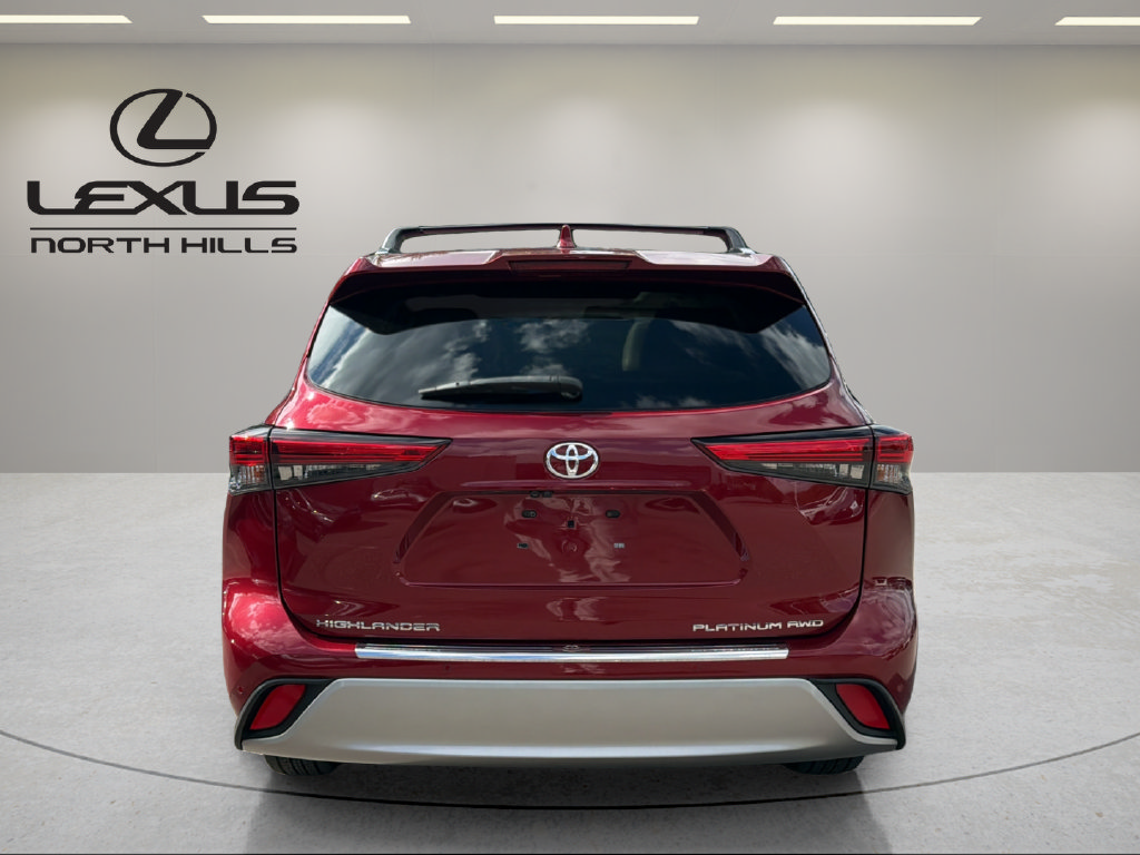 Used 2021 Toyota Highlander Platinum AWD/4WD image 7
