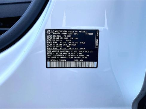 Used 2020 Volkswagen Atlas Cross Sport SEL AWD/4WD image 34