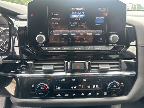 Used 2025 Nissan Pathfinder Rock Creek AWD/4WD image 30