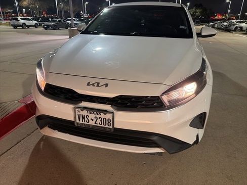 Used 2023 Kia Forte LXS image 6
