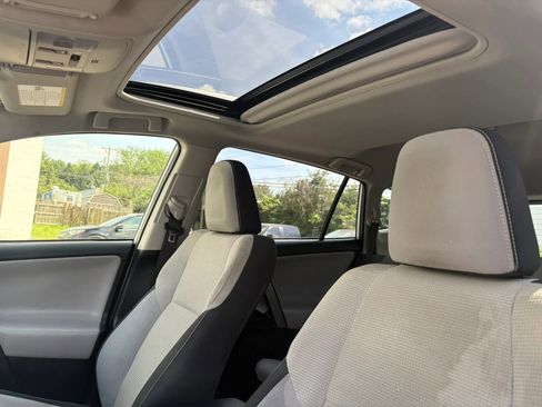 Used 2017 Toyota RAV4 XLE w/ All Weather Liner Package AWD/4WD image 10