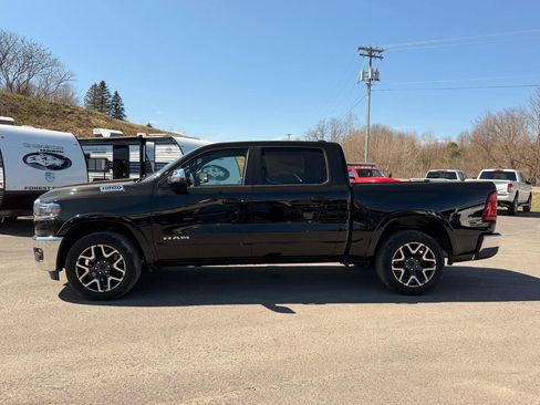Used 2026 RAM 1500 Laramie AWD/4WD image 7