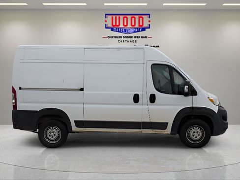 Used 2025 RAM ProMaster 2500 w/ Convenience Group FWD image 3