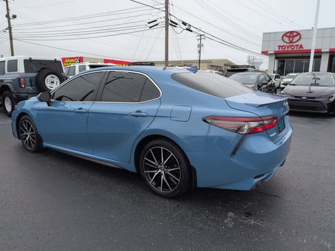 Certified 2023 Toyota Camry SE FWD image 3