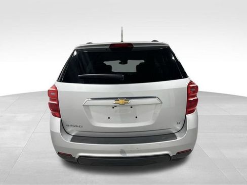 Used 2017 Chevrolet Equinox LT w/ Convenience Package image 8