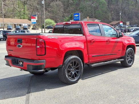 Used 2019 Chevrolet Colorado LT w/ Colorado RST Special Edition AWD/4WD image 6