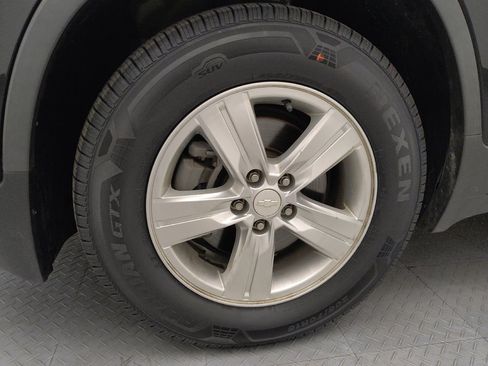 Used 2020 Chevrolet Trax LS w/ Tint and Cruise Package FWD image 31