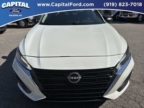 Used 2025 Nissan Altima 2.5 SV AWD/4WD image 10