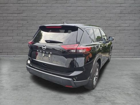 Certified 2024 Nissan Rogue S FWD image 6