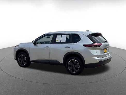 Used 2025 Nissan Rogue SV FWD image 10