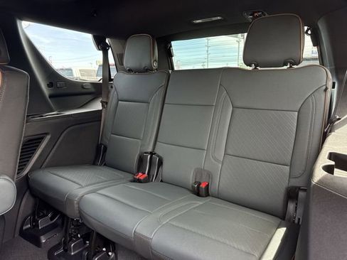 New 2026 GMC Yukon AT4 w/ AT4 Premium Plus Package AWD/4WD image 10