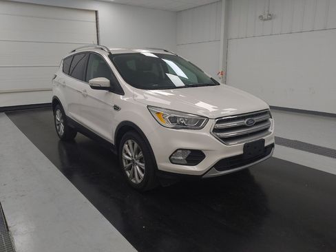 Used 2017 Ford Escape Titanium AWD/4WD image 13
