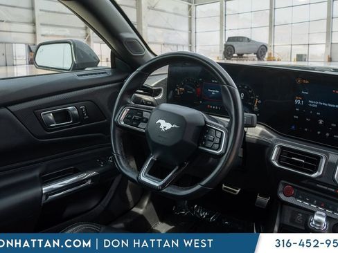 Used 2025 Ford Mustang Premium RWD image 5