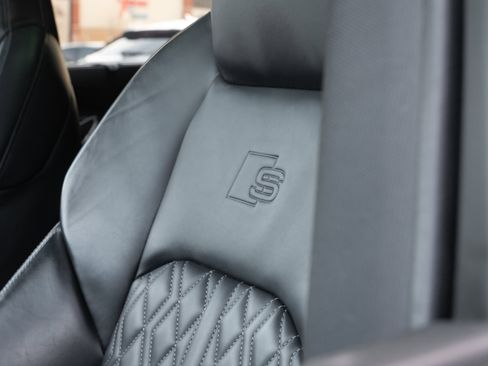 Certified 2022 Audi e-tron S Prestige w/ Prestige Package image 26