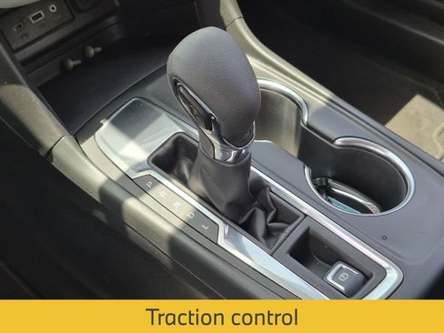 Used 2024 Chevrolet Equinox LS w/ LS Convenience Package FWD image 20