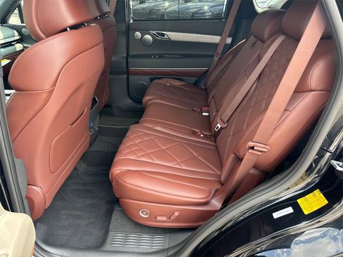 New 2025 Genesis GV80 3.5T Prestige image 12