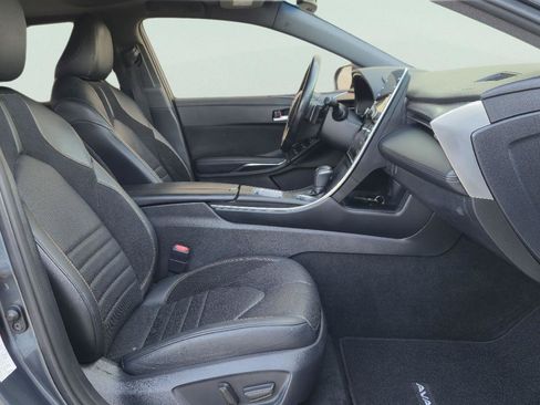 Used 2019 Toyota Avalon XSE FWD image 22