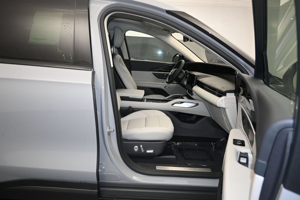 New 2026 Lincoln Nautilus Premier w/ Equipment Group 102A AWD/4WD image 29
