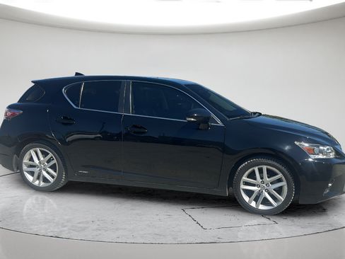 Used 2014 Lexus CT 200h FWD image 3