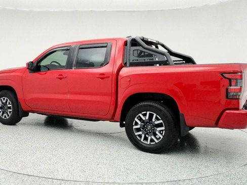 Used 2022 Nissan Frontier SV image 7
