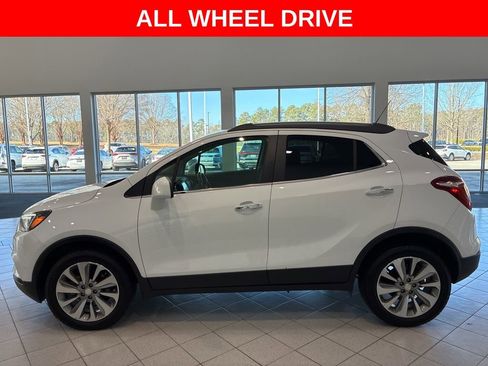Used 2020 Buick Encore Preferred image 4