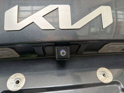 Used 2024 Kia Sorento S FWD image 7