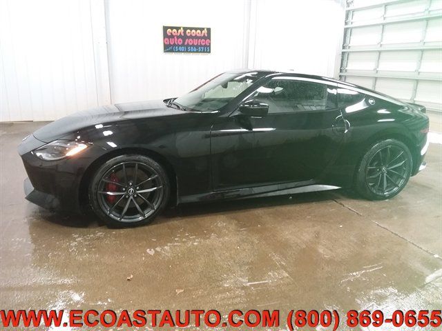 Used 2023 Nissan Z w/ Floor Mat Package (L93) RWD image 5