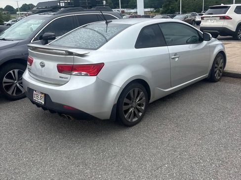 Used 2013 Kia Forte Koup SX w/ Tech Pkg FWD image 5