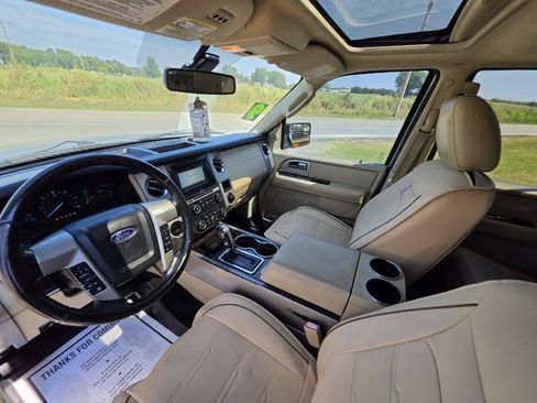 Used 2017 Ford Expedition EL Limited RWD image 3