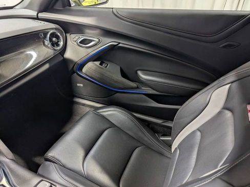 Used 2021 Chevrolet Camaro SS RWD image 8