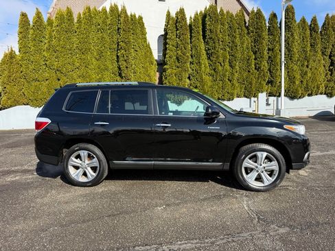 Used 2013 Toyota Highlander Limited image 12
