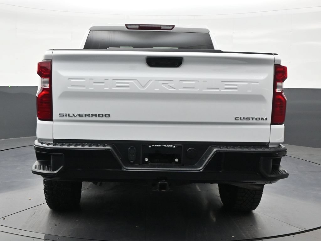 Used 2024 Chevrolet Silverado 1500 Custom Trail Boss AWD/4WD image 4
