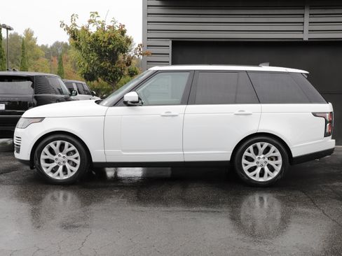 Used 2018 Land Rover Range Rover Supercharged AWD/4WD image 7