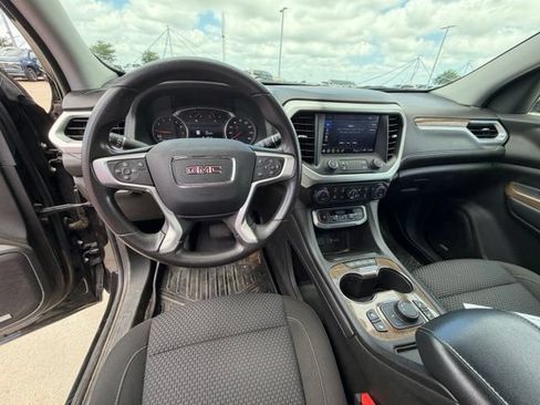 Used 2022 GMC Acadia SLE w/ Driver Convenience Package FWD image 17